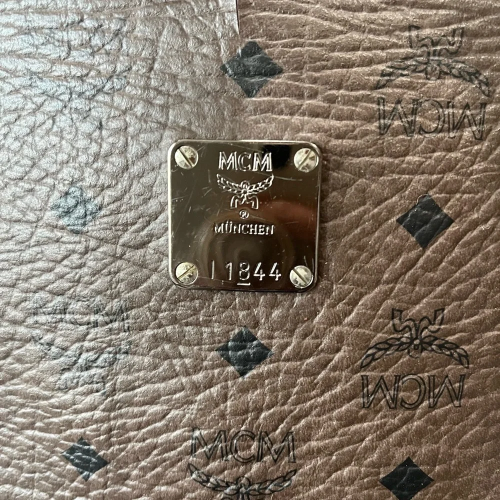 MCM LARGE BROWN VISETOS BACKPACK - Picture 4 of 16
